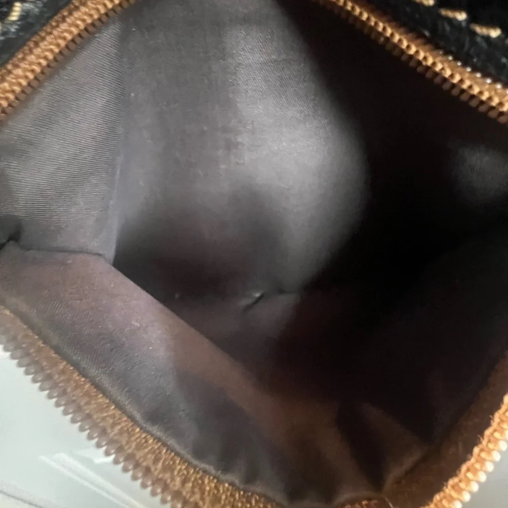 Elegant Black and Tan Leather Crossbody Bag
